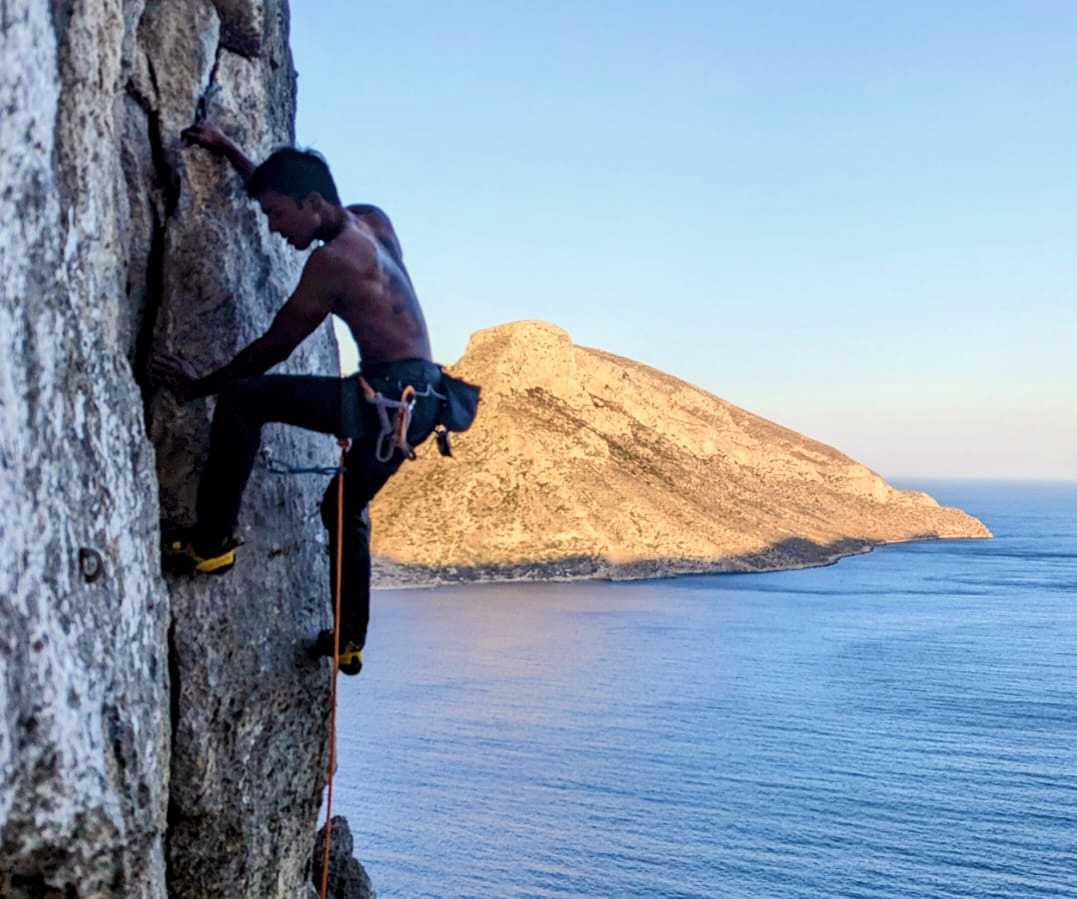 Another morning pitch on grey limestone